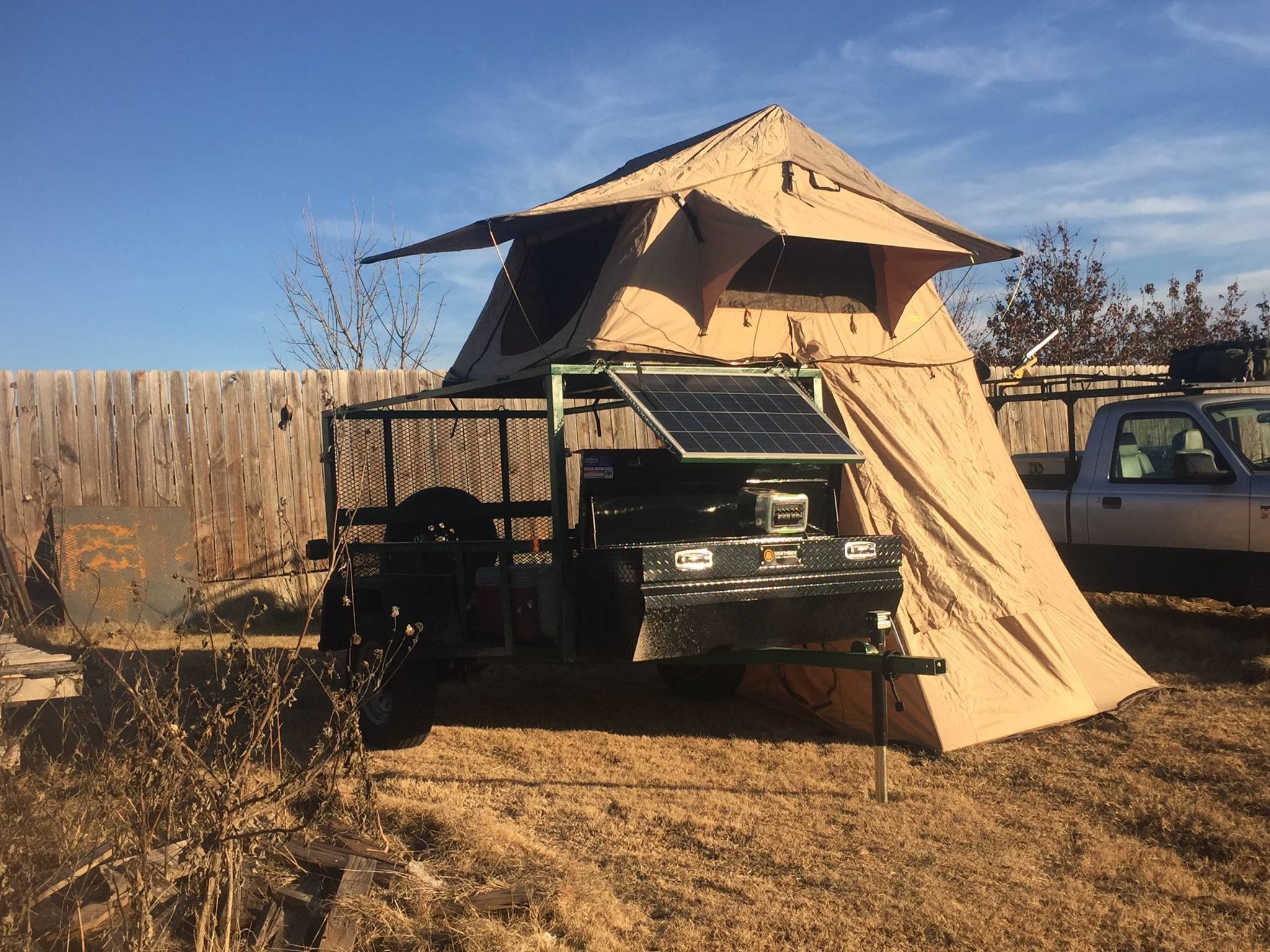 Water Resistant 4x4 Roof Top Tent Easy Operate With Side Awning CE Certificated